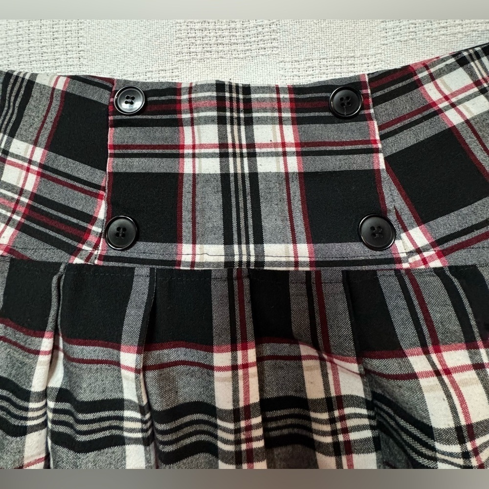 Urban Rose Chic Plaid Skater Skirt - Black, White, and Red - Picture 3 of 7
